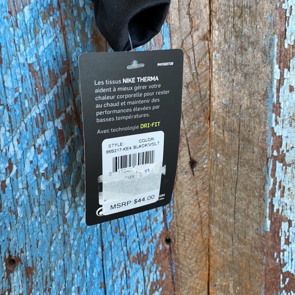 Nike Boys Black & Neon Yellow Zip Up Hoodie - Picture 3 of 6